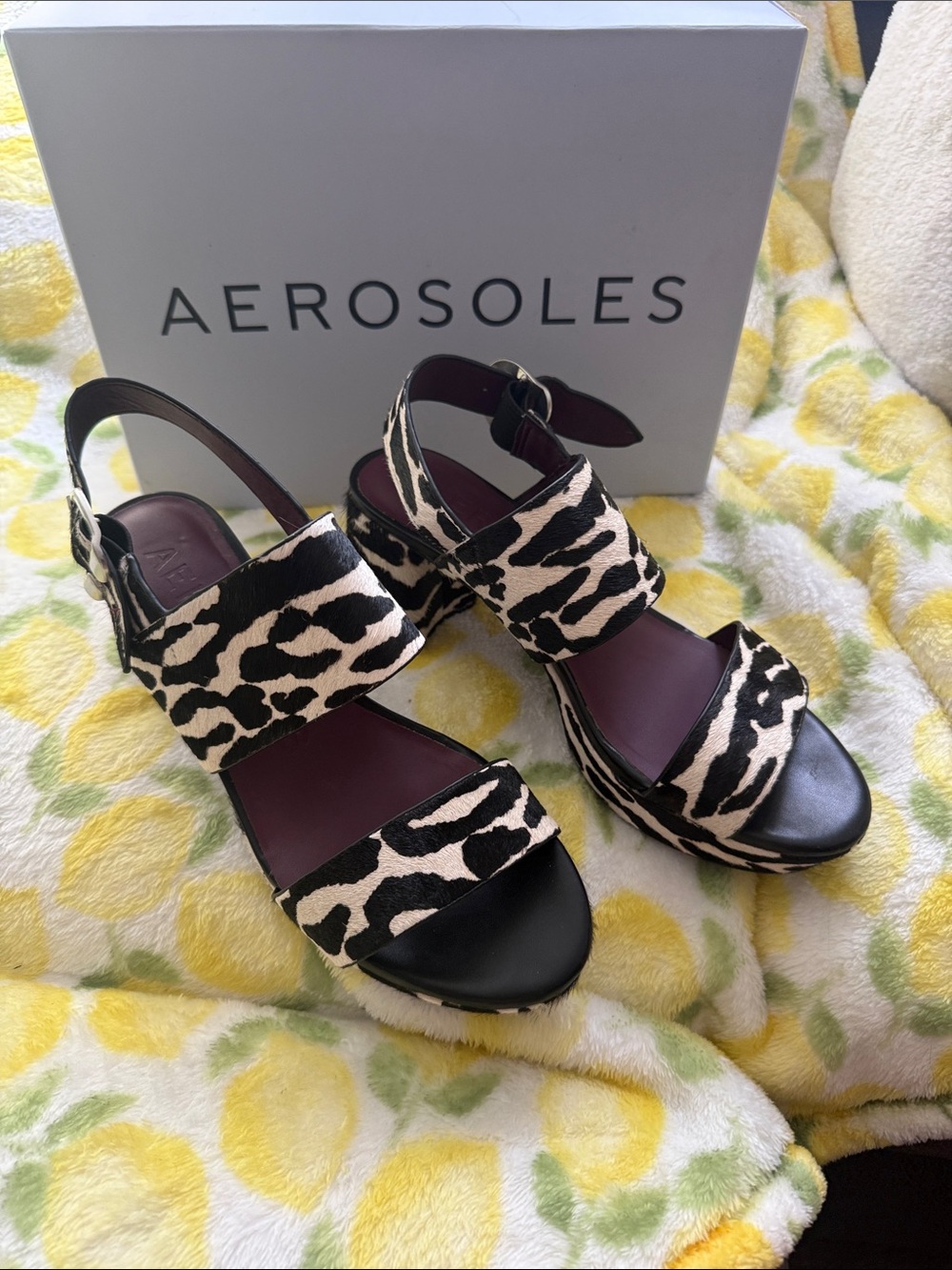 AEROSOLES Black & White Leopard Print Slingback Sandals